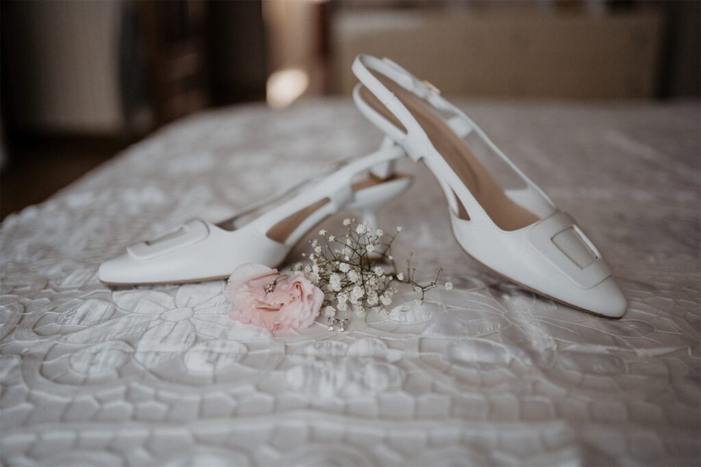 Alessandra si prepara a casa con la famiglia prima del matrimonio ad Amalfi