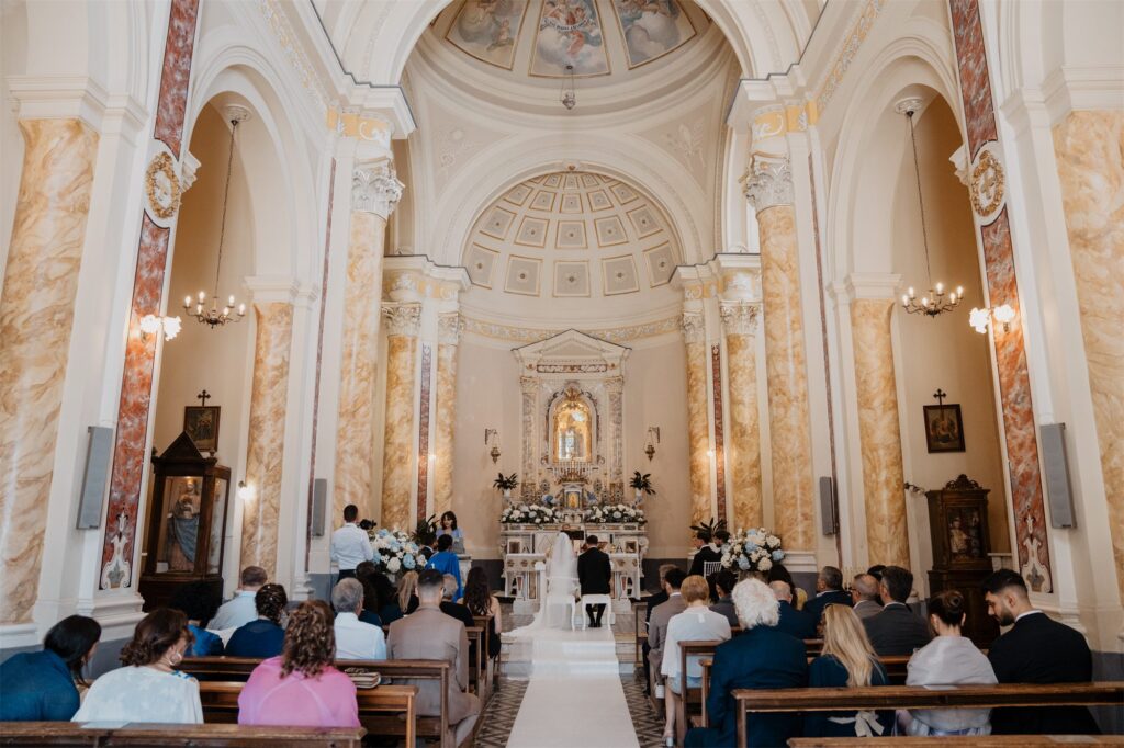 Matrimonio religioso nella chiesa della Natività di Santa Maria Vergine, Amalfi