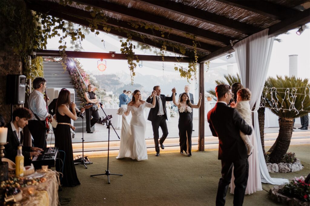La festa di matrimonio a Le Nereidi, Amalfi