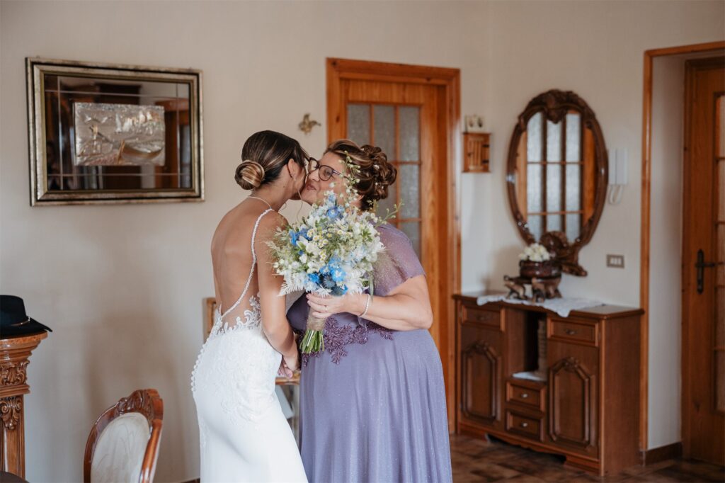 I preparativi di Roberta, sposa a Castelforte - foto 4