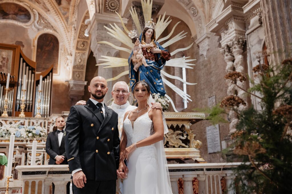 Il matrimonio nella chiesa di San Pietro Apostolo a Minturno - foto 10