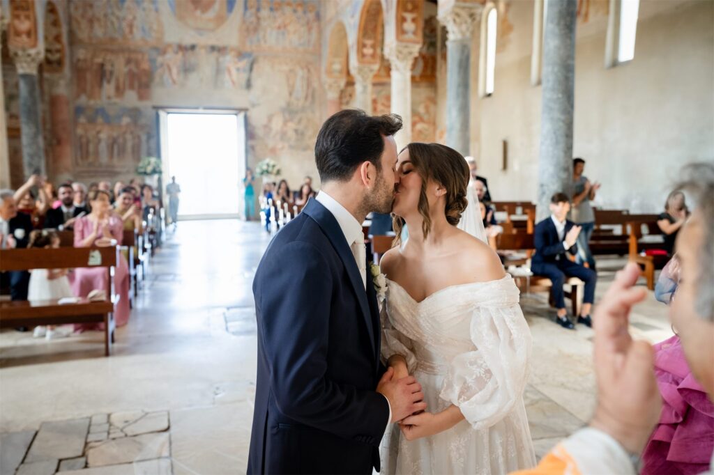Cerimonia nuziale di Antonio e Giulia nella Basilica di Sant’Angelo in Formis, Capua