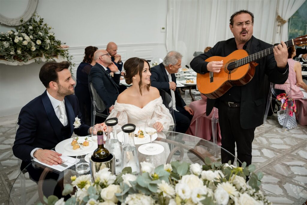 Ricevimento di matrimonio nella sala di Villa Althea, Bellona