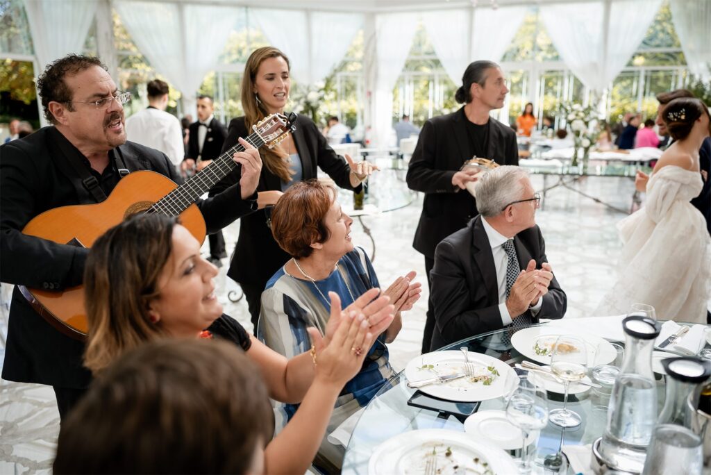 Ricevimento di matrimonio nella sala di Villa Althea, Bellona