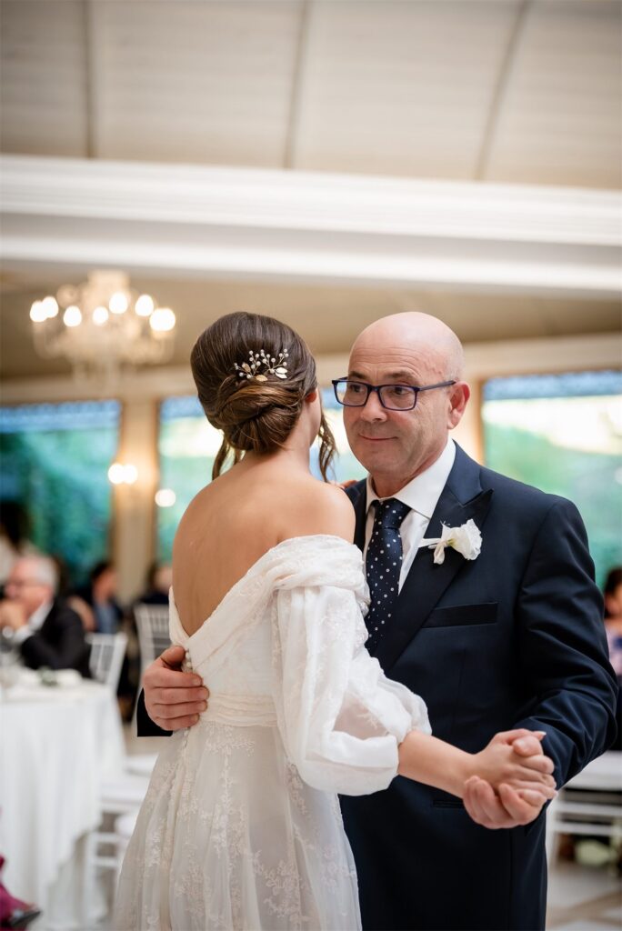 Ricevimento di matrimonio nella sala di Villa Althea, Bellona