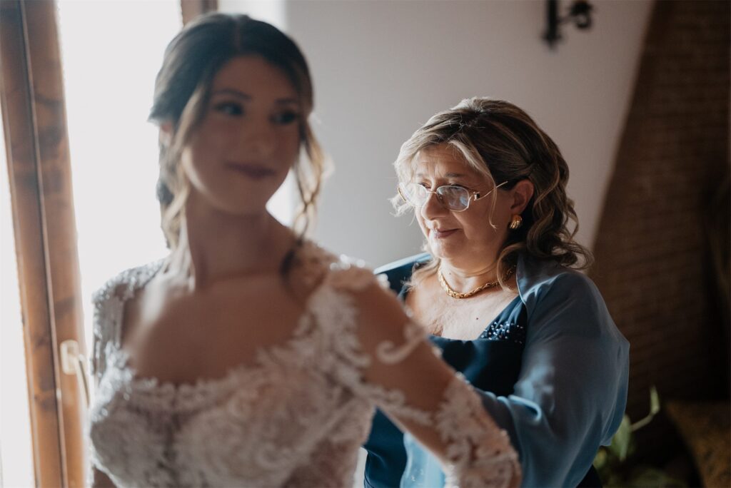 Preparativi della sposa Silvia prima del matrimonio