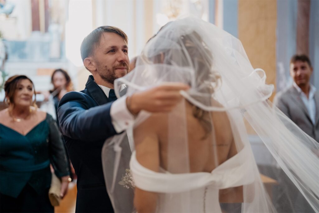 Cerimonia in chiesa di Marco e Anna