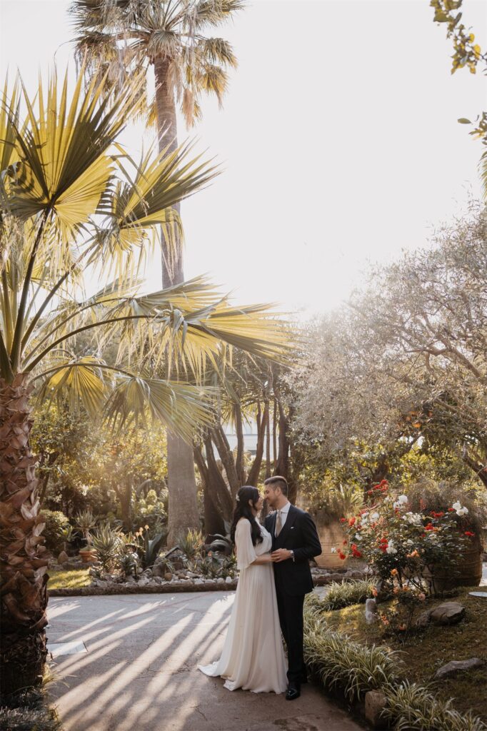 Michele e Valentina nei giardini della Cocumella