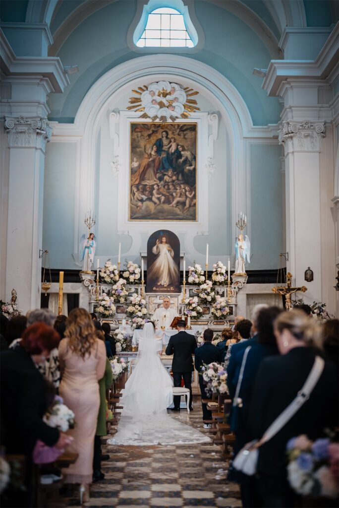 Cerimonia nuziale di Nicola e Annamaria nella Chiesa di Santa Lucia