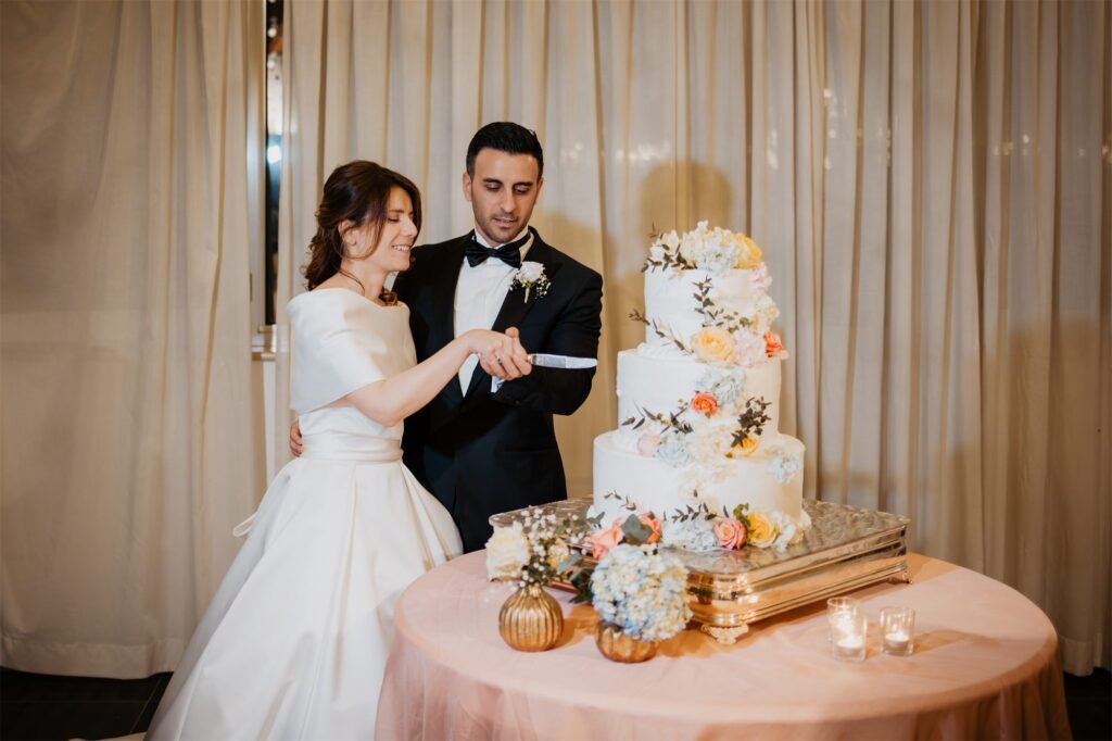 Torta nuziale di Nicola e Annamaria alla Tenuta San Domenico