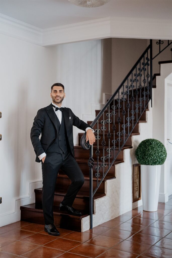 Preparativi dello sposo Raffaele prima del matrimonio