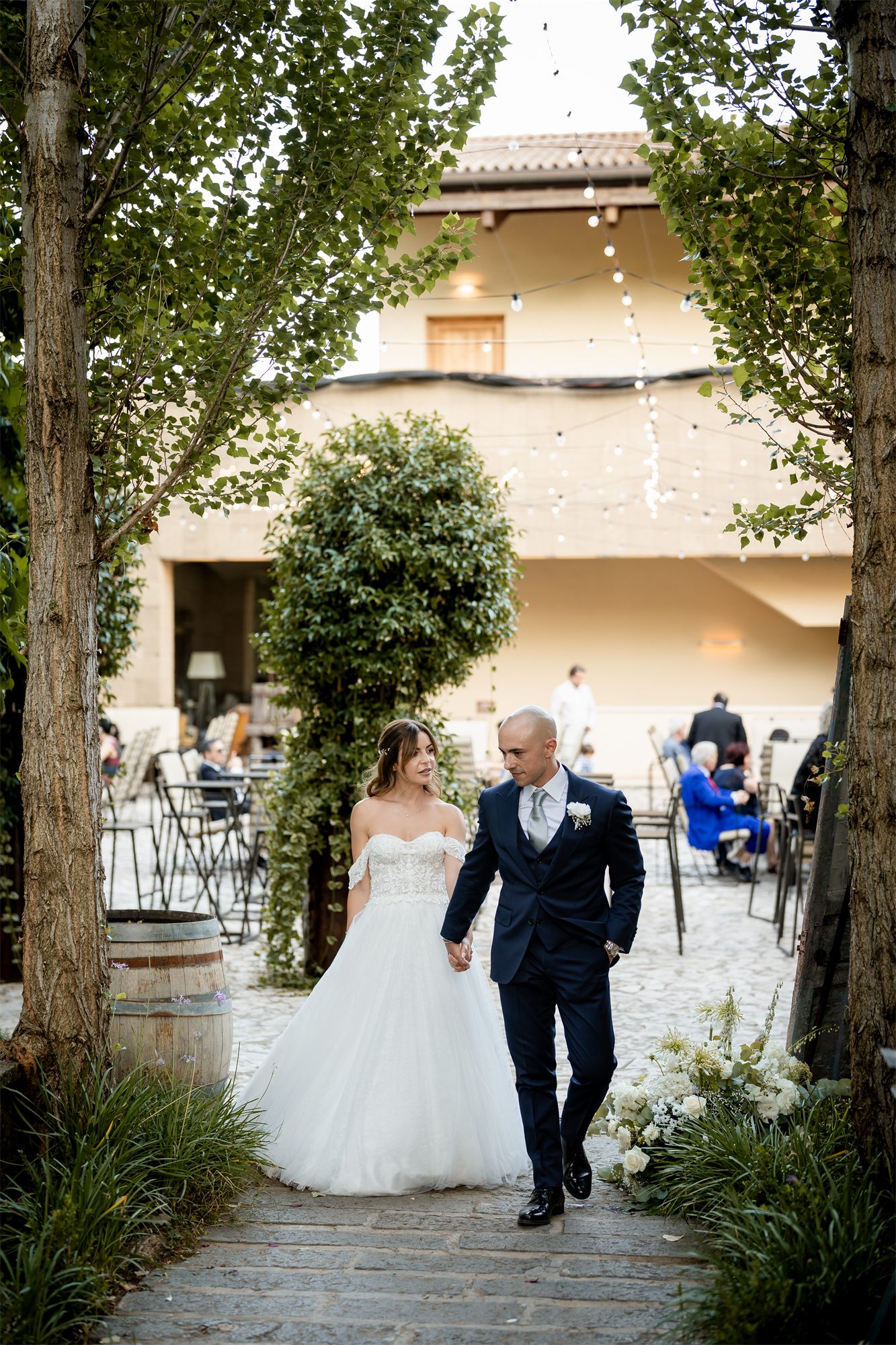 Lo sguardo di Alessia e Stefano nel verde di Tenuta Alois, Pontelatone (Caserta)